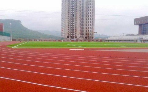 塑胶篮球场